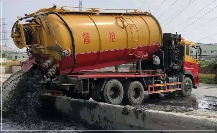 镶黄沉淀池清理案例