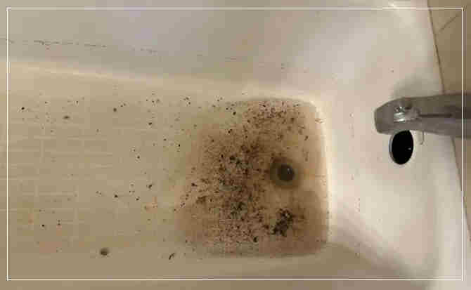 镶黄浴缸通下水